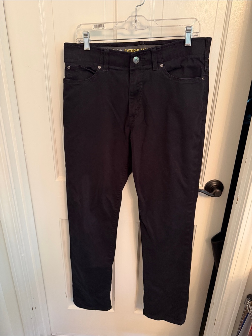 Lee extreme motion MVP straight fit taper leg 34 x 34 Stretch Black like new